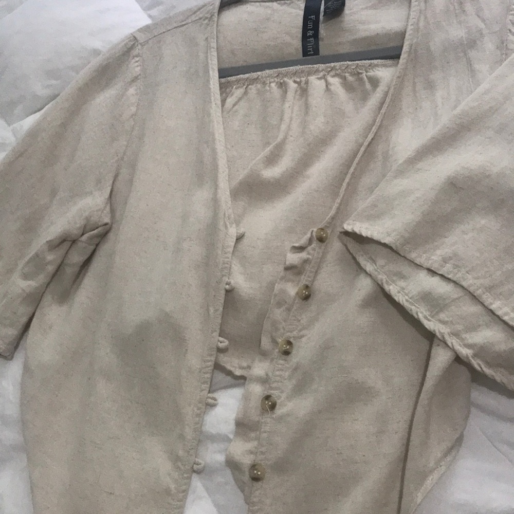 Baige shirt / shorts sleeve